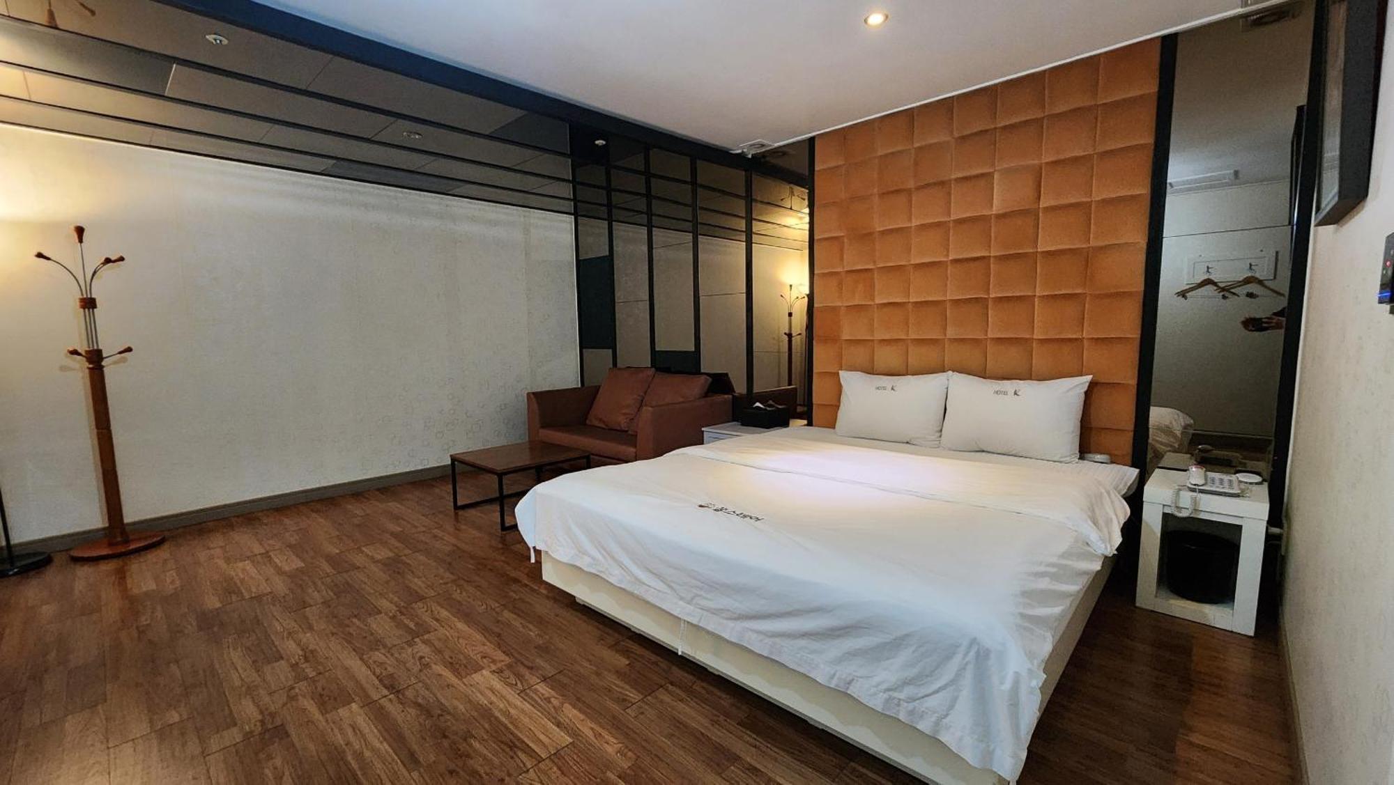Gimhae Business Hotel K Kültér fotó