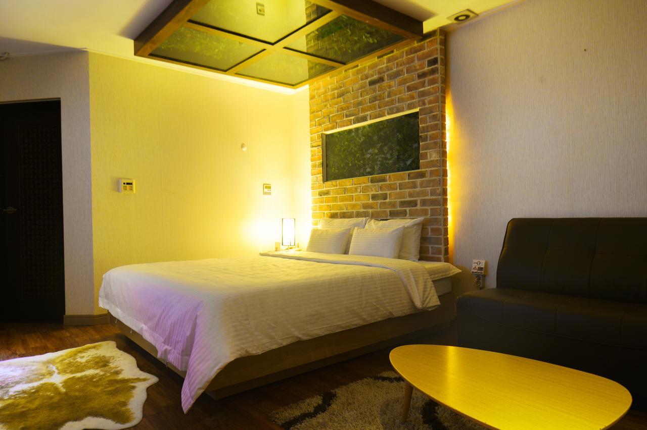 Gimhae Business Hotel K Kültér fotó