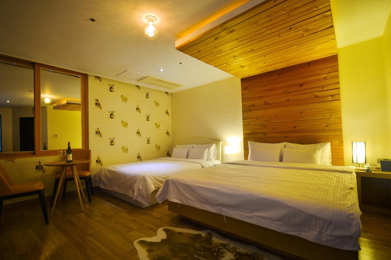 Gimhae Business Hotel K Kültér fotó