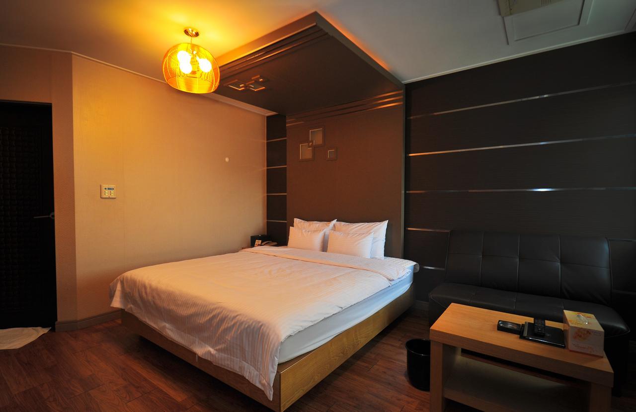Gimhae Business Hotel K Kültér fotó