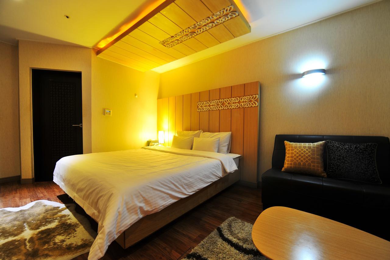 Gimhae Business Hotel K Kültér fotó