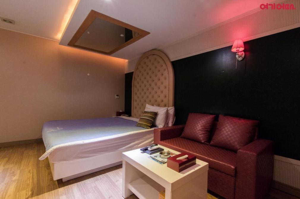 Gimhae Business Hotel K Kültér fotó