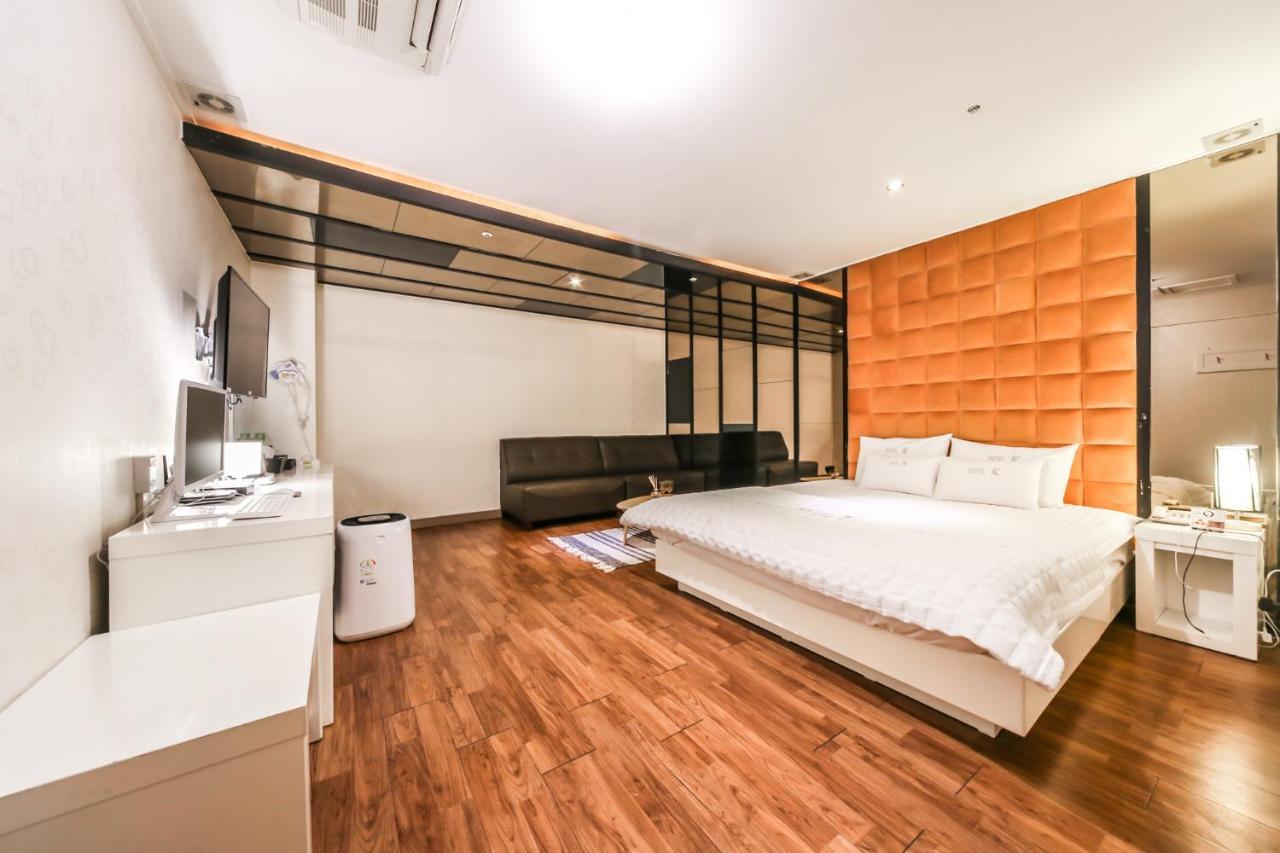 Gimhae Business Hotel K Kültér fotó