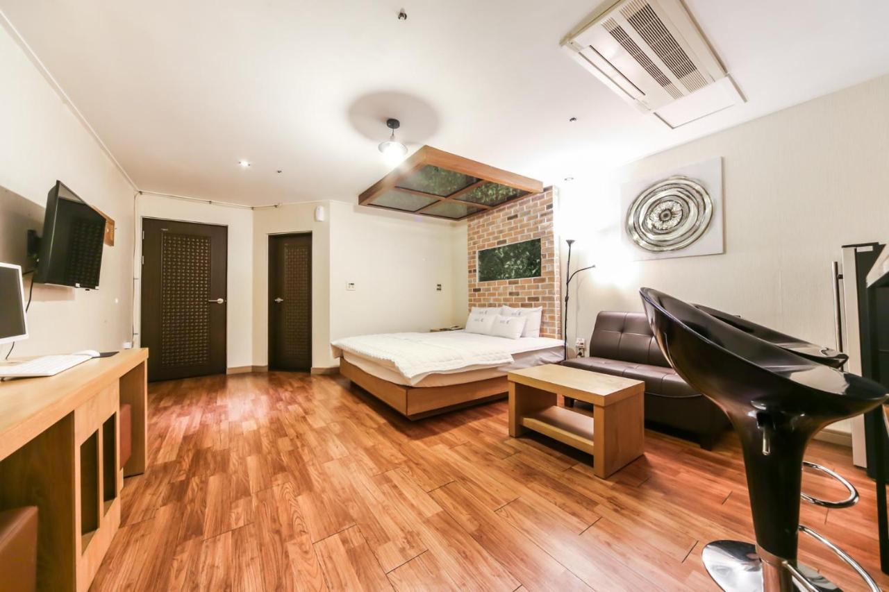 Gimhae Business Hotel K Kültér fotó